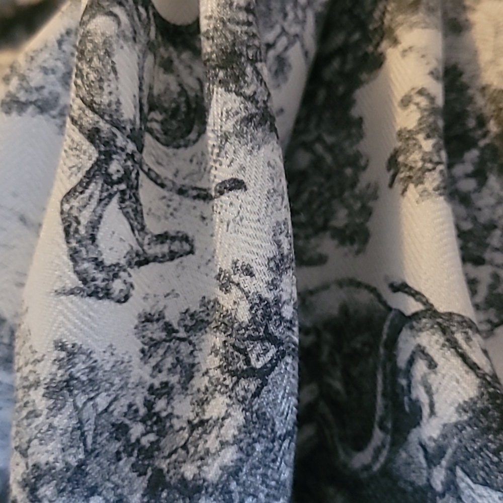 Dior Monochrome Toile Wrap - Picture 4 of 8